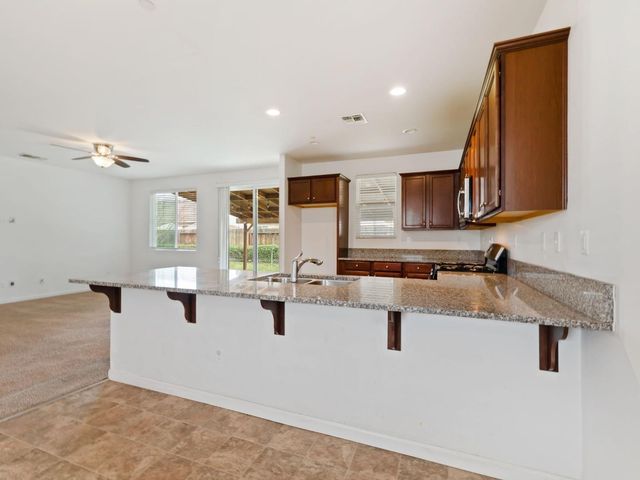 101 Rancho Mirage Road, Madera, CA 93638