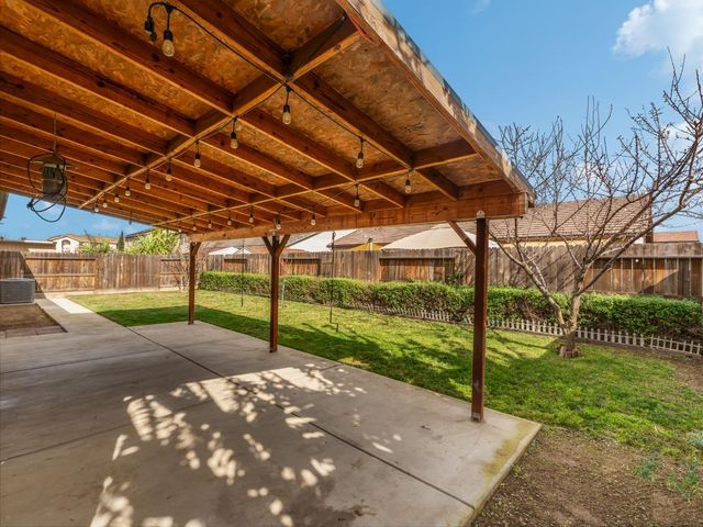 101 Rancho Mirage Road, Madera, CA 93638