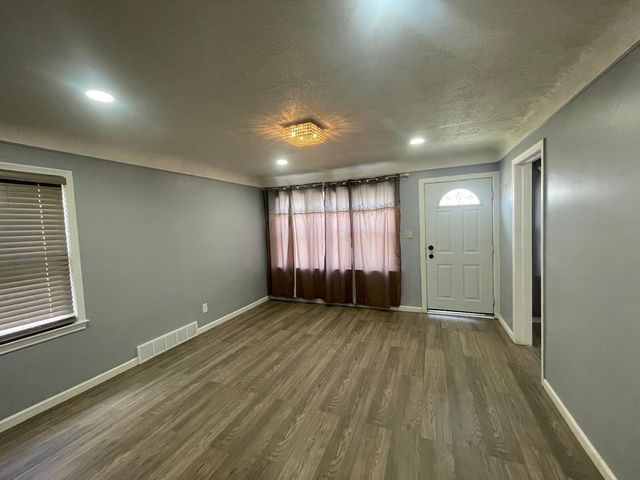 7387 Minock Street, Detroit, MI 48228