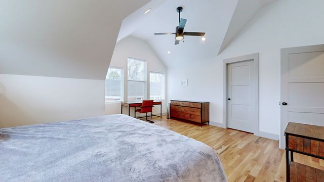 2726 Mailan Dr, Nashville, TN 37206