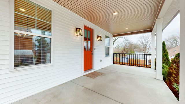 2726 Mailan Dr, Nashville, TN 37206
