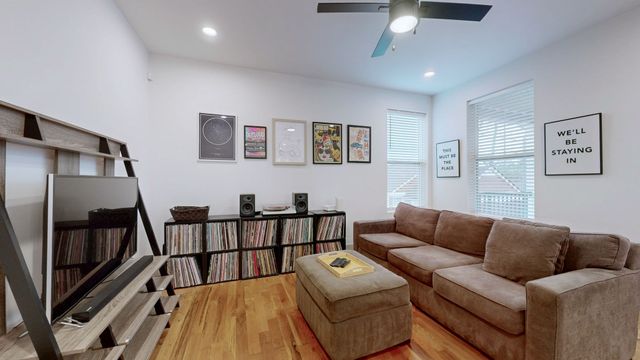 2726 Mailan Dr, Nashville, TN 37206