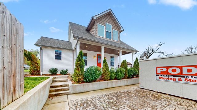 2726 Mailan Dr, Nashville, TN 37206