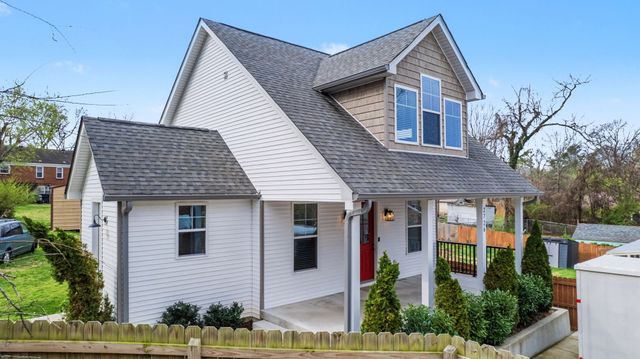 2726 Mailan Dr, Nashville, TN 37206