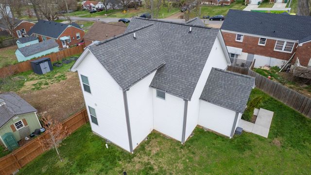 2726 Mailan Dr, Nashville, TN 37206