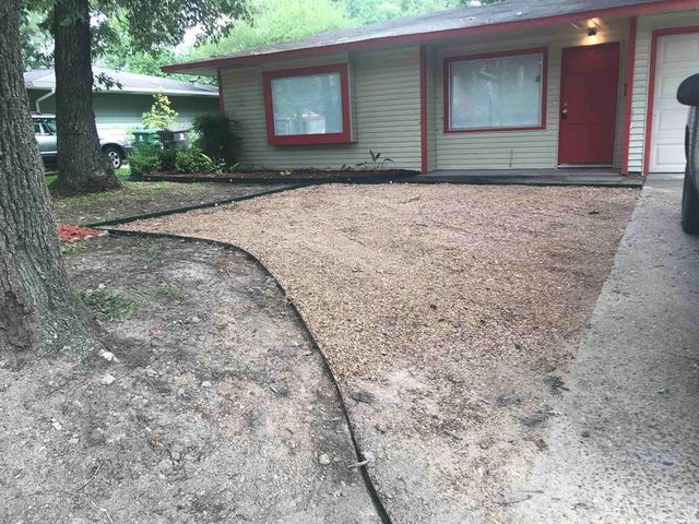 943 W 43rd Street, Houston, TX 77018