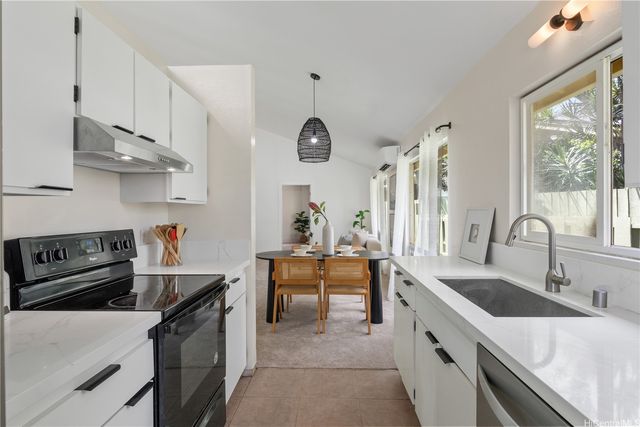 92-1129 Kupanaha Place, Kapolei, HI 96707
