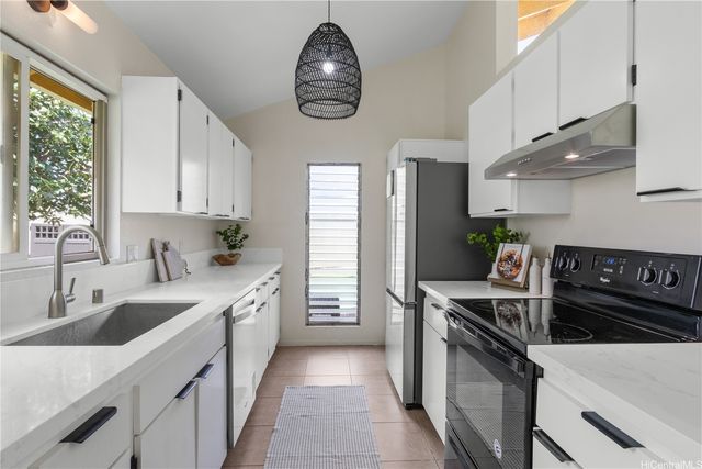 92-1129 Kupanaha Place, Kapolei, HI 96707