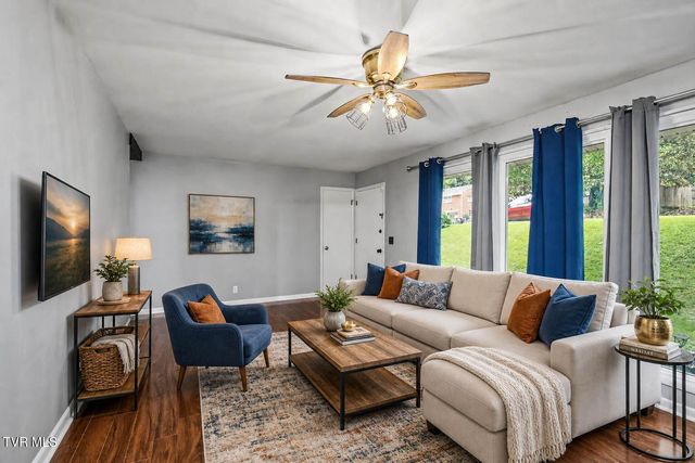 553 Bays View Road, Kingsport, TN 37660