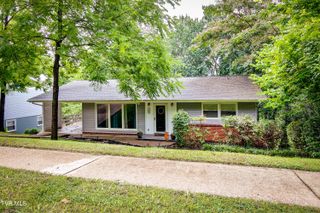 553 Bays View Road, Kingsport, TN 37660