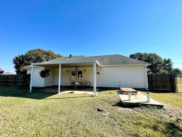 208 James Paul Lane, Trumann, AR 72472