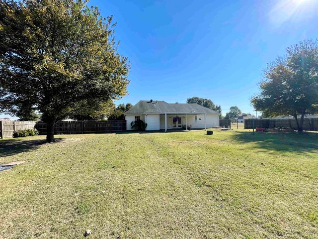 208 James Paul Lane, Trumann, AR 72472