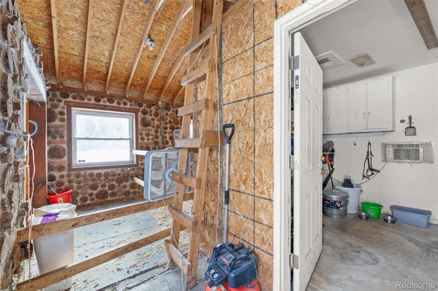 16000 S Huron River Drive, Romulus, MI 48174