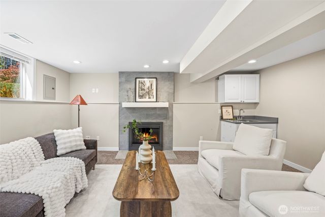 1410 150th Street SE, Bellevue, WA 98007