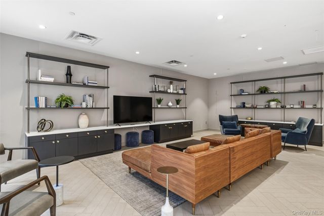 10702 Queens Boulevard 7F, Forest Hills, NY 11375