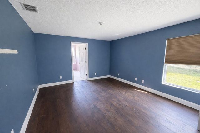 551 LAKE CHARLES DRIVE, Davenport, FL 33837