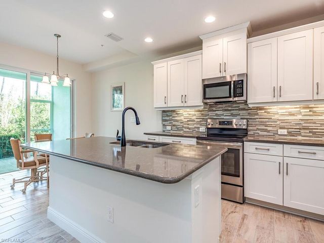 6981 Avalon CIR # 1203, Naples, FL 34112