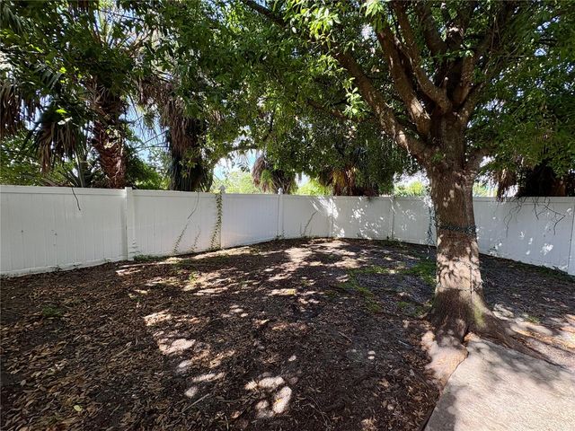 409 57TH AVENUE DRIVE E A, Bradenton, FL 34203