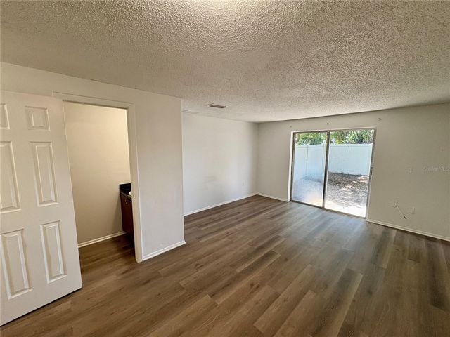 409 57TH AVENUE DRIVE E A, Bradenton, FL 34203