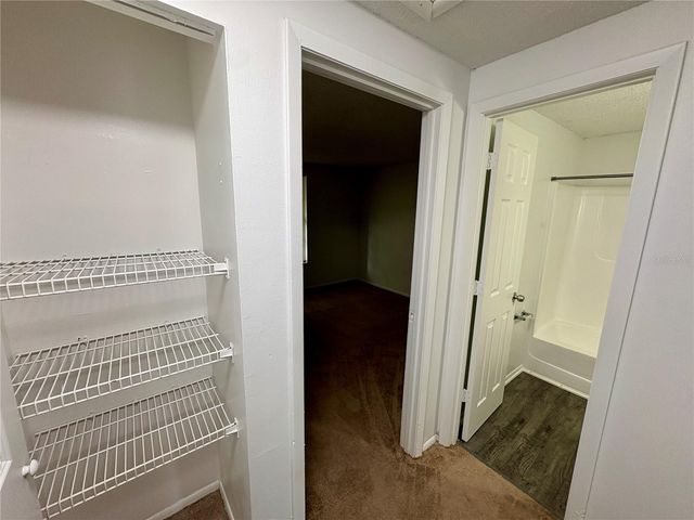 409 57TH AVENUE DRIVE E A, Bradenton, FL 34203