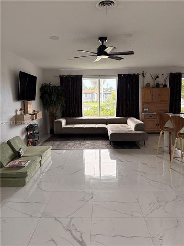4401 NW 8th St, Coconut Creek, FL 33066