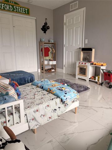 4401 NW 8th St, Coconut Creek, FL 33066
