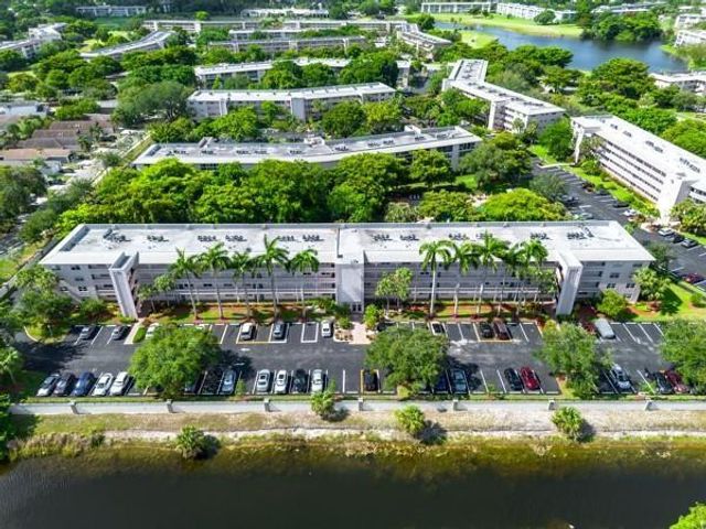 2001 S Granada Drive 4N, Coconut Creek, FL 33066