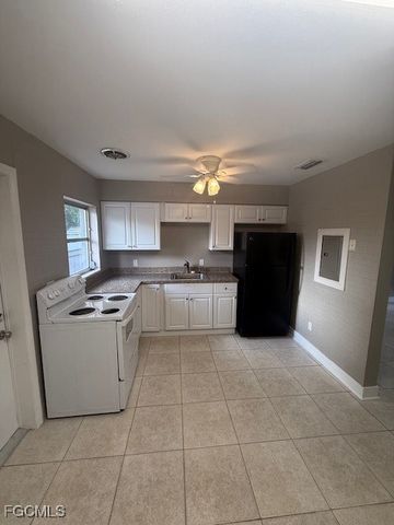 4920 York ST 1, Cape Coral, FL 33904
