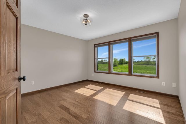 1136 Lanigan Way SW, Saint Joseph, MN 56374
