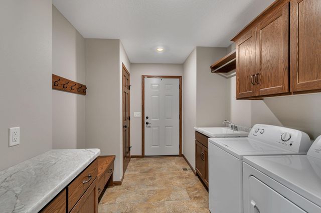 1136 Lanigan Way SW, Saint Joseph, MN 56374