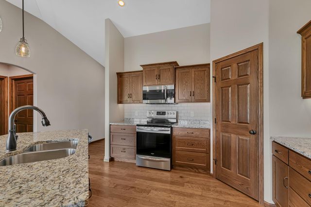 1136 Lanigan Way SW, Saint Joseph, MN 56374