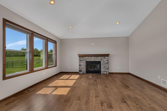 1136 Lanigan Way SW, Saint Joseph, MN 56374