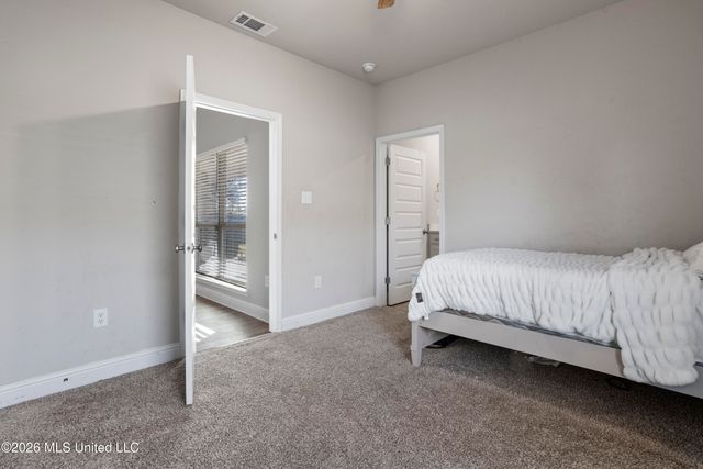 144 Saltmeadow Circle, Ocean Springs, MS 39564