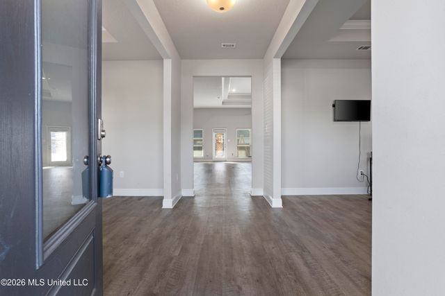 144 Saltmeadow Circle, Ocean Springs, MS 39564