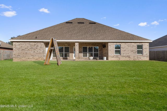 144 Saltmeadow Circle, Ocean Springs, MS 39564