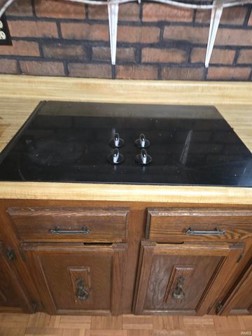 9264 S State Rd 57 Highway, Elberfeld, IN 47613