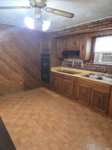 9264 S State Rd 57 Highway, Elberfeld, IN 47613