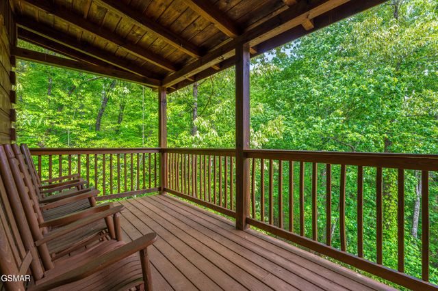 459 Ownby Circle, Gatlinburg, TN 37738