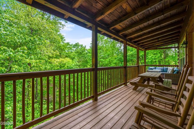 459 Ownby Circle, Gatlinburg, TN 37738