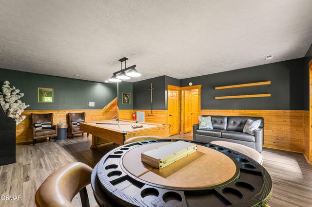 459 Ownby Circle, Gatlinburg, TN 37738