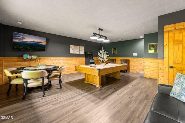 459 Ownby Circle, Gatlinburg, TN 37738