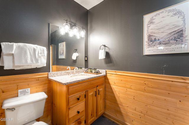 459 Ownby Circle, Gatlinburg, TN 37738
