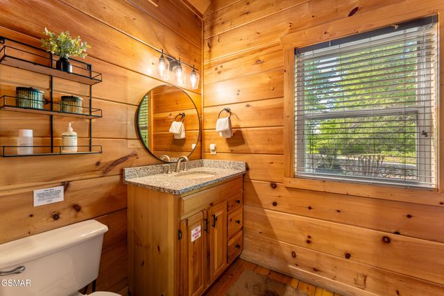 459 Ownby Circle, Gatlinburg, TN 37738