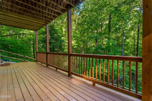 459 Ownby Circle, Gatlinburg, TN 37738
