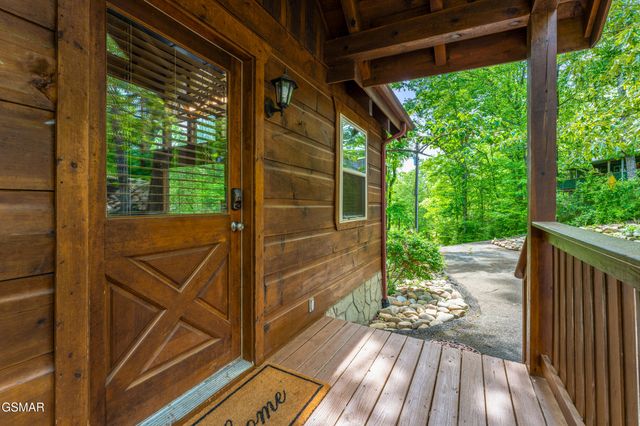 459 Ownby Circle, Gatlinburg, TN 37738