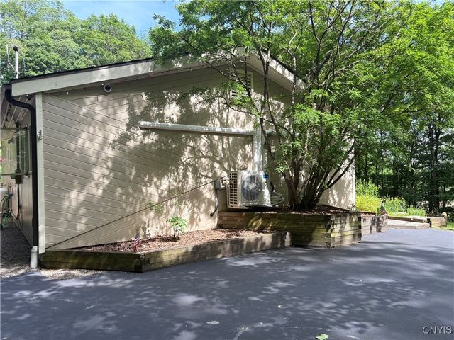 1708 Bonney Road, Hamilton, NY 13346