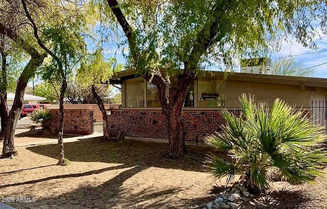 1345 E Rose Lane, Phoenix, AZ 85014