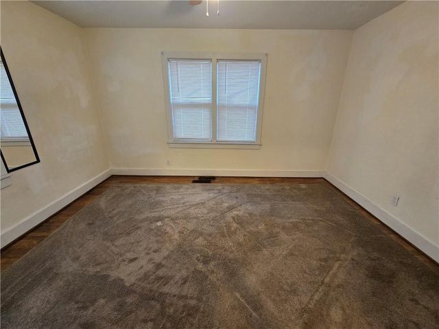 102 E Peoria Street, Paola, KS 66071
