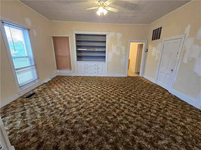 102 E Peoria Street, Paola, KS 66071