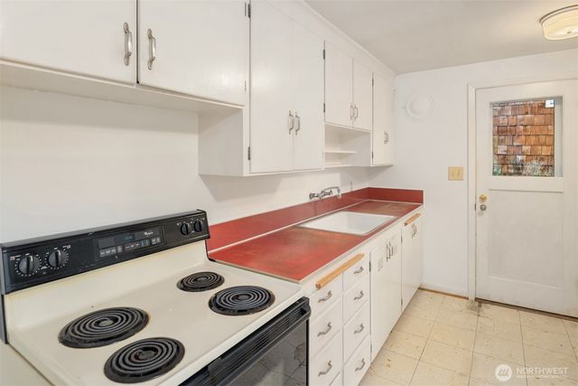 112 NW 44th Street, Seattle, WA 98107